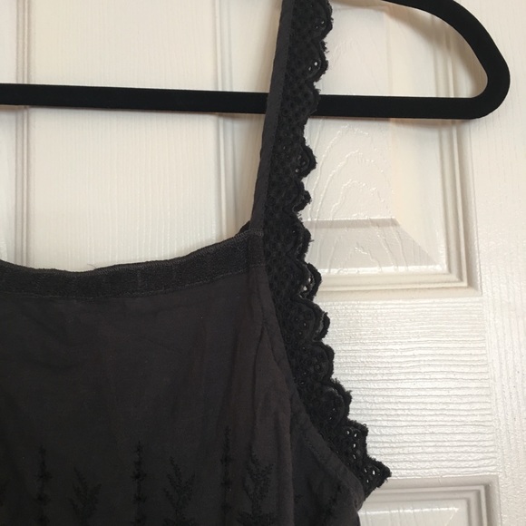 Little black top - Picture 3 of 5